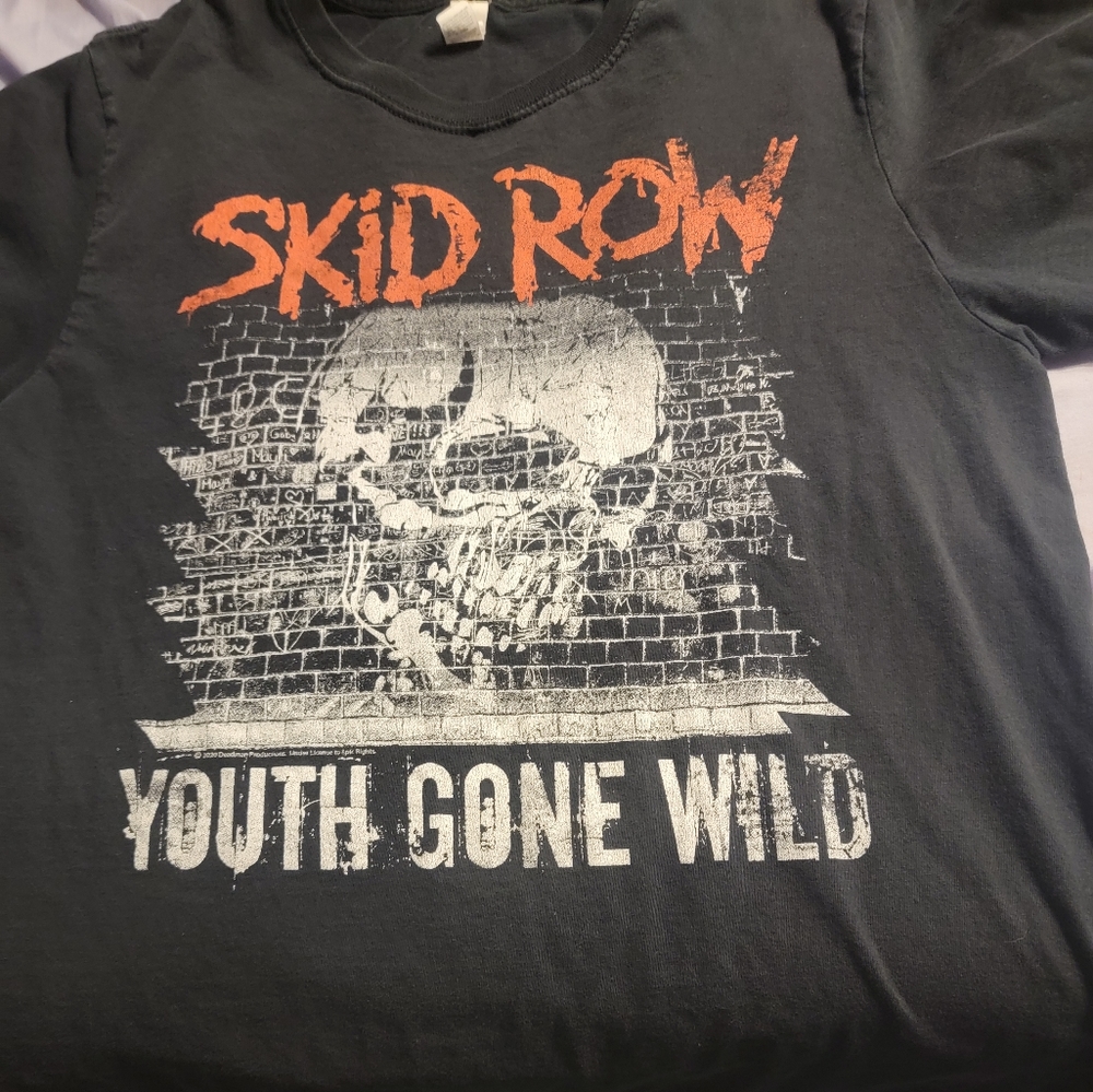 Skid Row TShirt Large